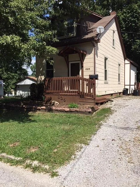 625 W Adams St photo 1