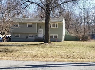 5 Tanager Rd, Monroe, NY 10950