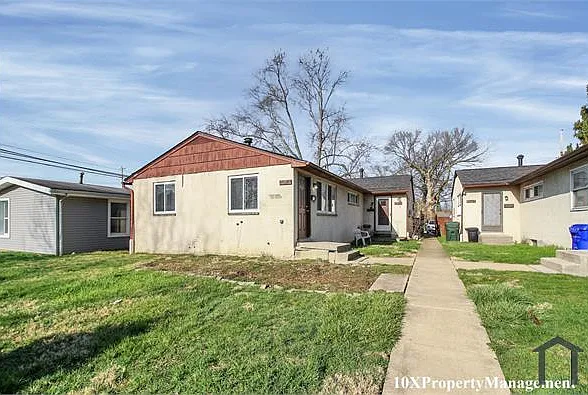 2459 Hiawatha St — Photo 3