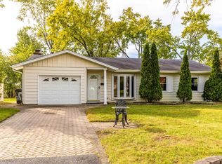 533 Cherry Ln, Glenview, IL