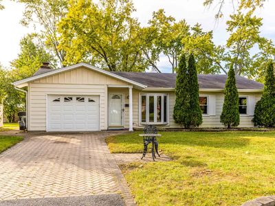 533 Cherry Ln, Glenview, IL, 60025