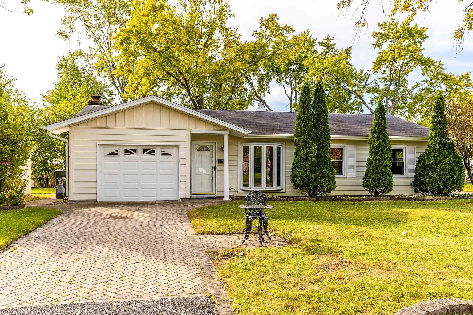 533 Cherry Ln photo 1