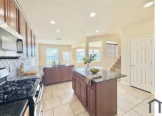 24626 Blane Dr — Photo 7