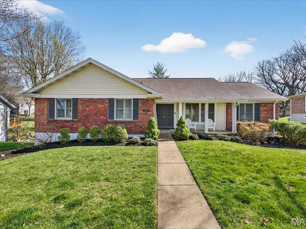 548 Windsor Mill Dr, Ballwin, MO 63011