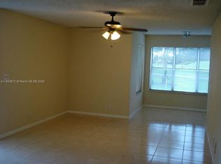 3350 Pinewalk Dr N APT 1412, Pompano Beach, FL 33063
