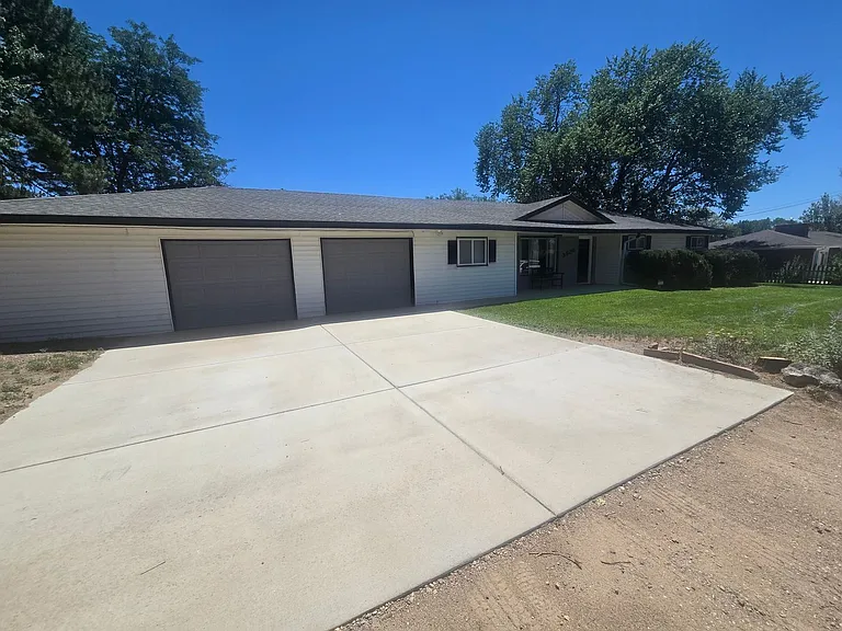 3520 Kenyon Dr — Photo 3