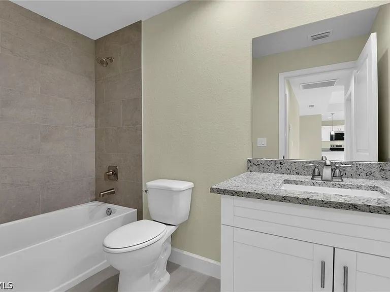 2601 48th St W — Photo 17
