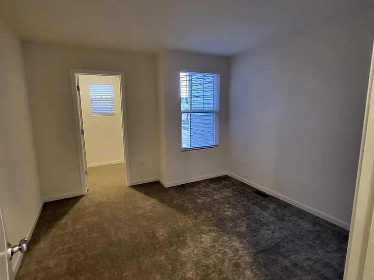 2227 Horseshoe Cir #2227 — Photo 16