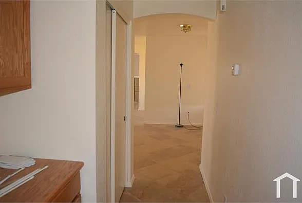 1506 E Irwin Ave — Photo 7