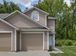 6146 NE Moonstone Ct, Lees Summit, MO 64064