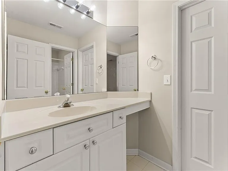 4610 Planters Hill Dr — Photo 23