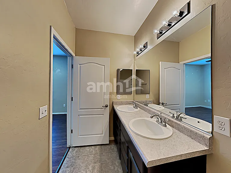 8364 W Green Kingfisher Ln — Photo 14