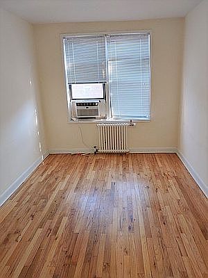 4th image of 6420 Saunders St #622