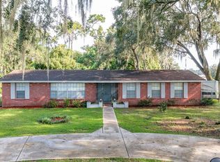 108 W Morrell Dr, Plant City, FL 33563