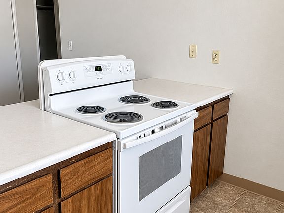 4th image of 1047-1067 Liberty St