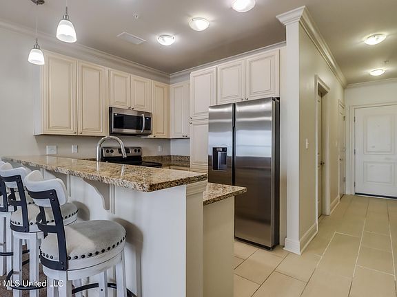 2nd image of 630 Bay Cove Dr #203