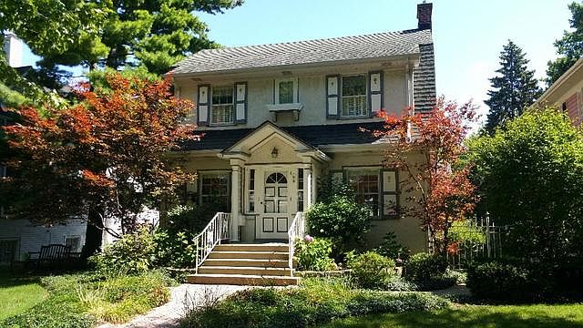 1st image of 31 Franklin Ave