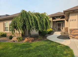 2612 E Lacewood Dr, Meridian, ID 83646