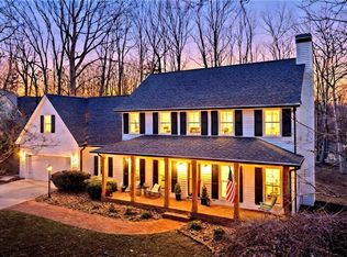 2511 N Oaks Dr, Gainesville, GA 30506