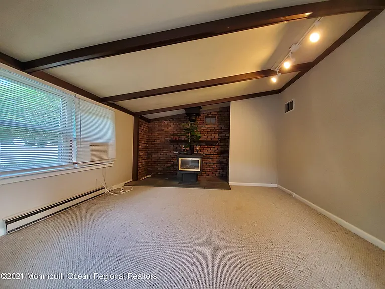16 Leocadia Ct — Photo 5