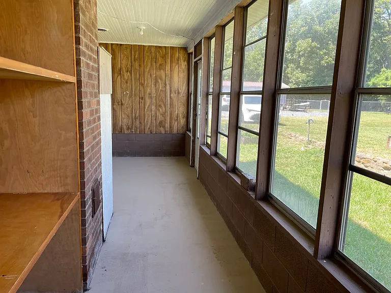 626 Eldorado St — Photo 19