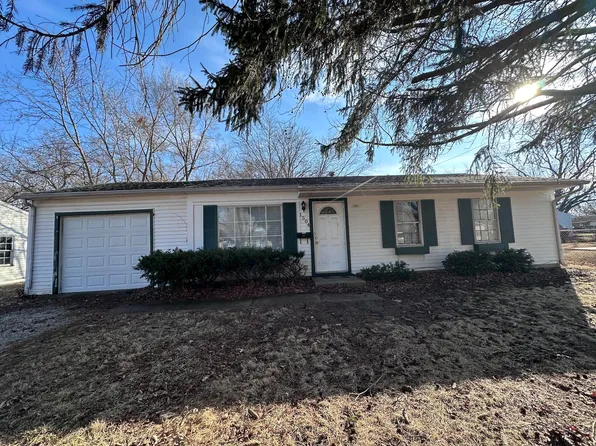 1504 Edgewood Dr, Danville, IL 61832