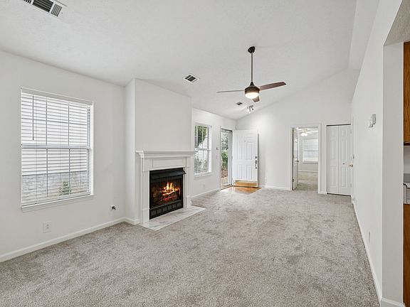 3rd image of 2909 Delta Queen Dr