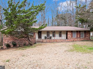 5843 Foxfield Trl, Rex, GA 30273
