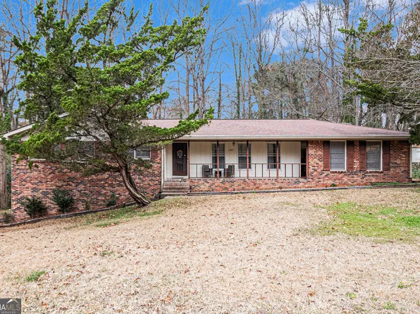 5843 Foxfield Trl, Rex, GA 30273