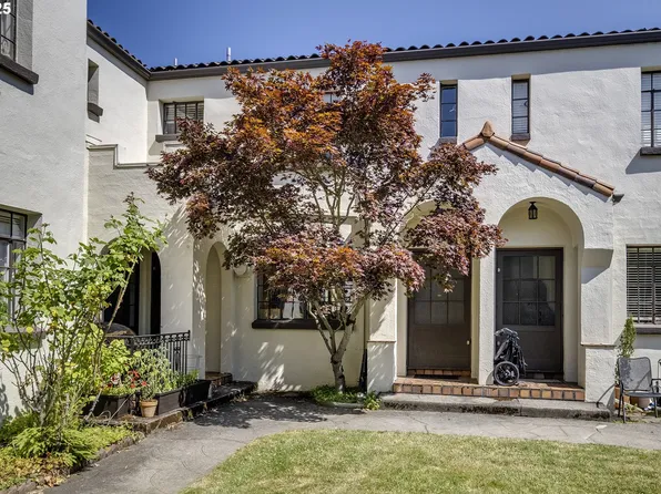 2325 NE Flanders St APT 5, Portland, OR 97232