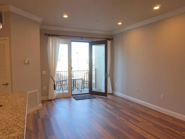 1300 Grand St #610, Hoboken, NJ 07030