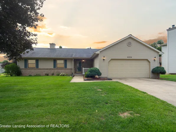 2234 Cedarbend Dr, Holt, MI 48842