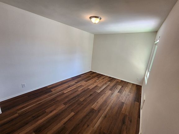 4th image of 1016 N Edinburgh Ave APT 7