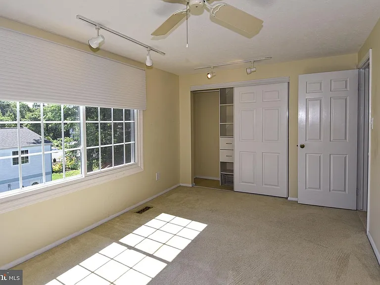 4037 Broadwire Dr — Photo 14