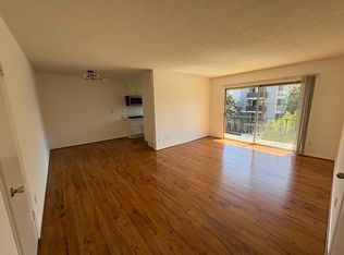 11698 Montana Ave APT 7, Los Angeles, CA 90049