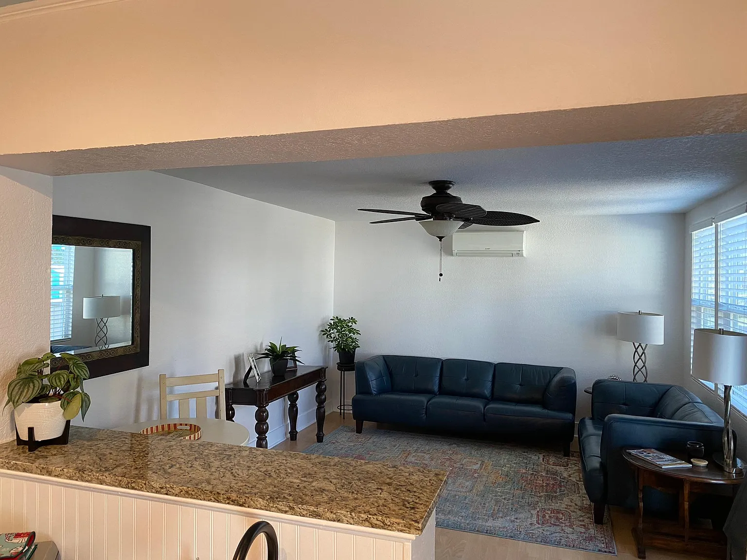 3 bed, 1400 sqft, $2,000 — Photo 3