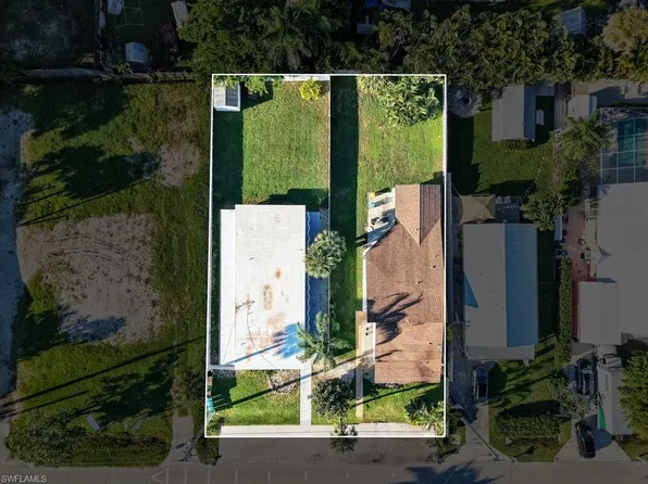 2631 Becca AVE, NAPLES, FL 34112