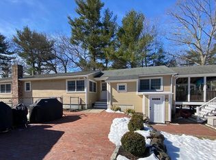 12 Nichols St, North Reading, MA 01864