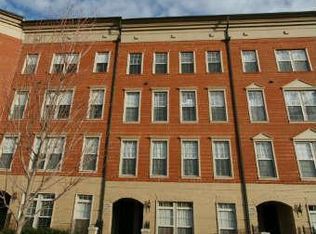 7995 Crescent Park Dr #174, Gainesville, VA 20155