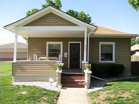 1st image of 107 W 27th St