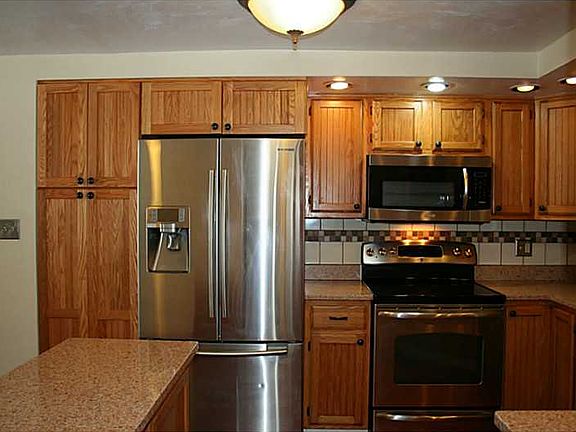 5th image of 950 Garden City Dr