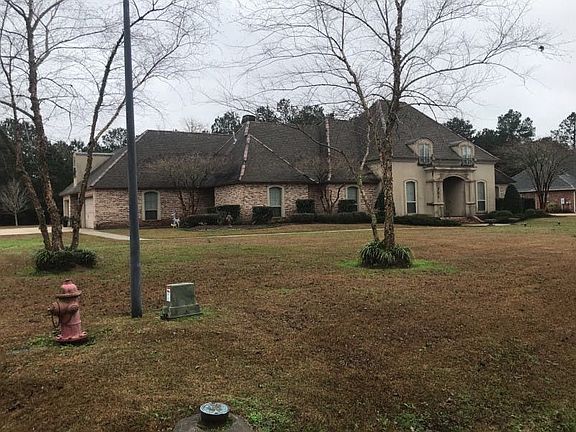 5th image of 301 Long Lake Dr