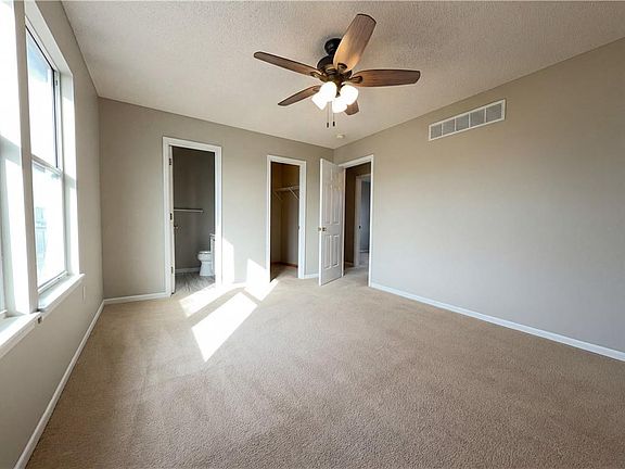 4th image of 31331 W 172nd Ter