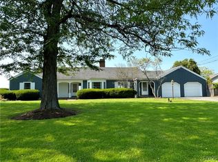 27 Cross Rd, Syracuse, NY 13224