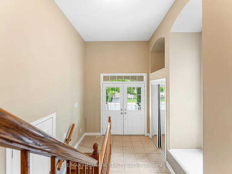 224 Tempest Dr — Photo 3