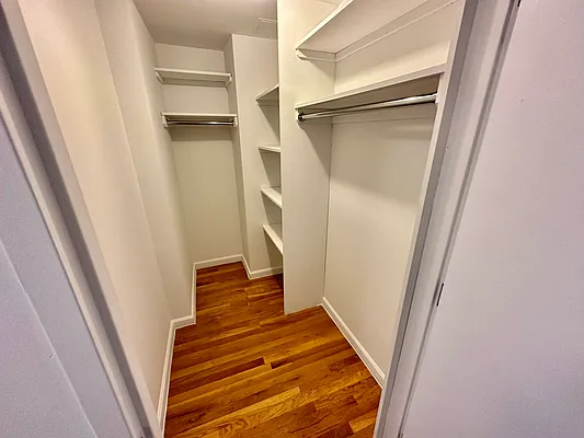 Rented by J PRESTON AND ASSOCIATES INC | media 5