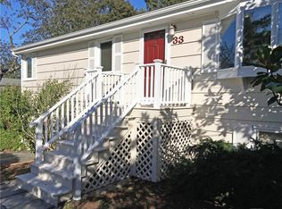 33 Faulkner Cir, Portsmouth, RI 02871