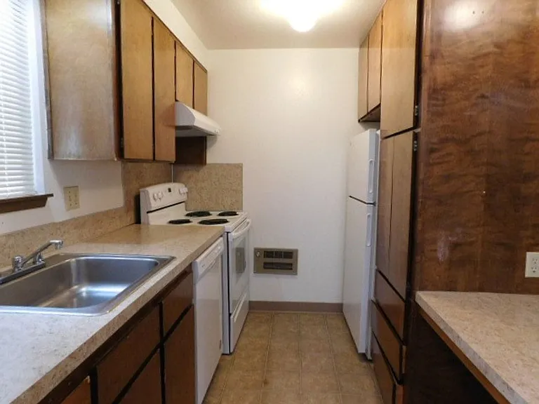 2341 State St — Photo 6
