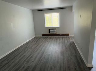 1725 N Farnsworth Ave #4, Aurora, IL 60505