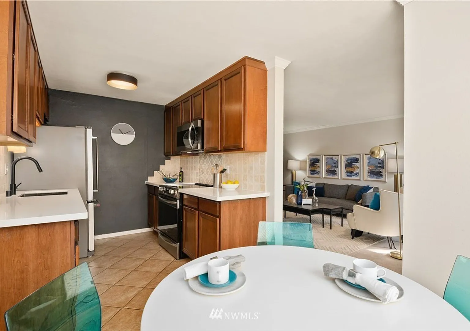 2Bd/1Ba Seattle Condo — Photo 3